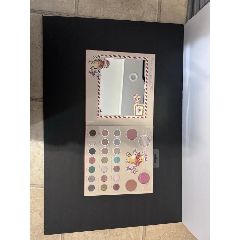 RARE Taste Beauty X Winnie The Pooh Christmas Face & Eyeshadow Palette Large NEW